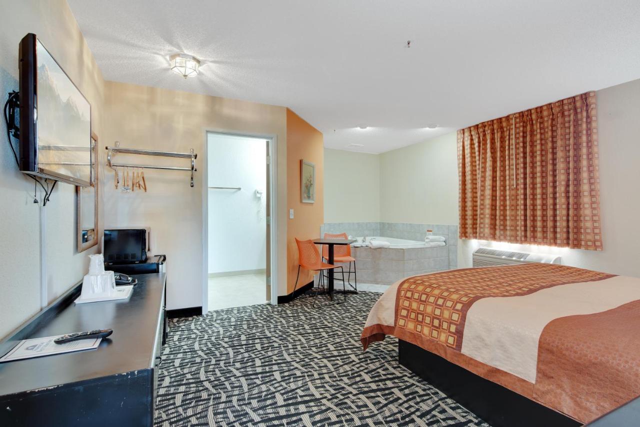 Americas Quality Inn & Suites - Finlayson Exterior foto